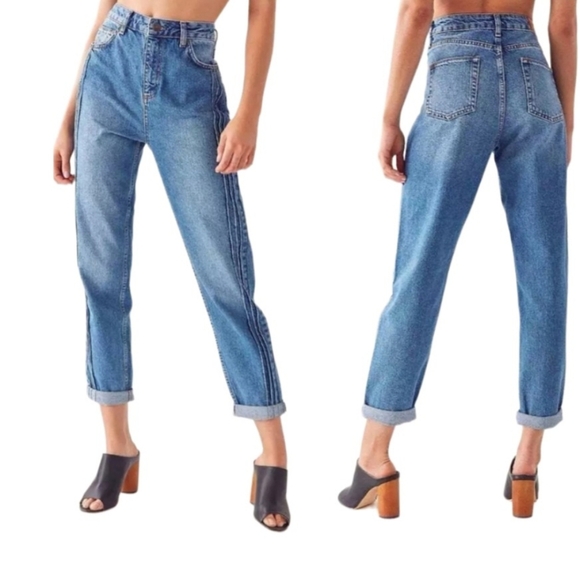 BDG Urban Outfitters Mom Blue Jeans Light Wash Pintuck Side Seams Cotton W25 L32 - Picture 1 of 8